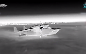 ГУР уперше в історії знищило російські літаки-амфібії Бе-12 ГУР уперше в історії знищило російські літаки-амфібії Бе-12