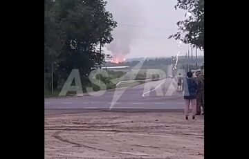 Украинские дроны атаковали склад боеприпасов в Воронежской области: видео детонации