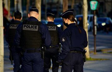 У Парижі росіянин відкрив вогонь по перехожих