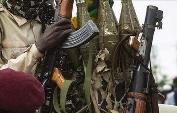 В Судане попытка военного переворота: в столице слышат взрывы и стрельбу (видео) В Судане попытка военного переворота: в столице слышат взрывы и стрельбу (видео)