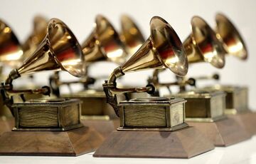 В США озвучили полный список номинантов Грэмми-2021