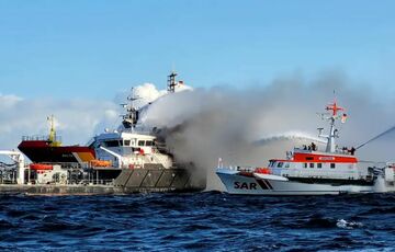 У Балтійському морі горить танкер із нафтою