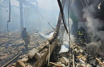 В Константиновке из-под завалов достали тело ребенка, - СМИ