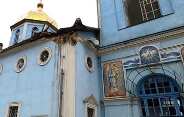 Российские военные обстреляли церковь в Херсоне