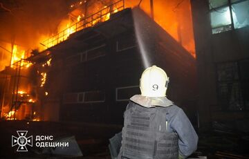 Три человека пострадали в результате массированной атаки на Одессу: кадры Три человека пострадали в результате массированной атаки на Одессу: кадры