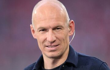 Колишній зірковий гравець збірної Нідерландів розпочинає тренерську кар'єру Колишній зірковий гравець збірної Нідерландів розпочинає тренерську кар'єру
