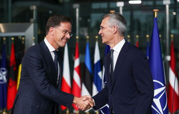 Столтенберг передал Рютте полномочия генсека НАТО