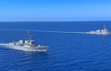  В Черном море опять выведены российские носители ракет