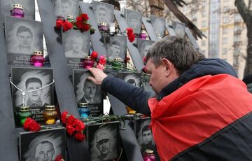 В Україні сьогодні вдесяте вшановують пам'ять Героїв Небесної Сотні 