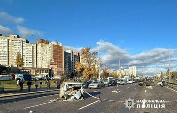 Смертельное столкновение в Киеве: автобус протаранил легковые автомобили Смертельное столкновение в Киеве: автобус протаранил легковые автомобили