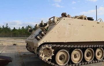 Литва відправила в Україну 20 броньовиків M113