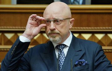 Резников предупредил украинских военных о грядущих непростых временах Резников предупредил украинских военных о грядущих непростых временах