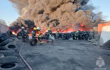 У Підмосков'ї потужна пожежа охопила цех із утилізації відходів: відео У Підмосков'ї потужна пожежа охопила цех із утилізації відходів: відео