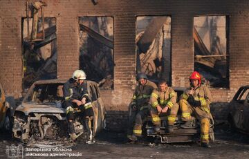 Россияне атаковали Запорожье ”шахедами”: уничтожены предприятия и склады (фото)