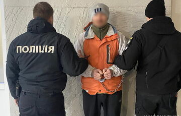 В Черниговской области двое мужчин травили пенсионеров и людей с инвалидностью, чтобы завладеть их квартирами В Черниговской области двое мужчин травили пенсионеров и людей с инвалидностью, чтобы завладеть их квартирами