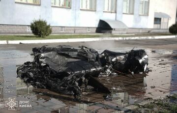 У ДСНС показали уламки дрону, що впав на територію школи у Києві