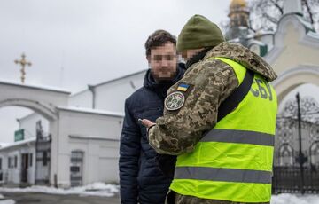 Співробітники СБУ провели обшук у Києво-Печерській лаврі 