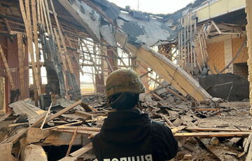 Пошкоджено 13 будинків та дитячий садок, поранено троє людей: росіяни обстріляли Дніпропетровську область