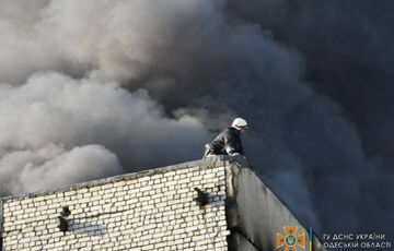 В Одесі після ракетного удару затримали чотирьох людей