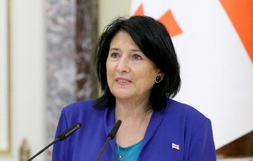 Президент Грузії бойкотуватиме місцеву авіакомпанію через її польоти до Росії