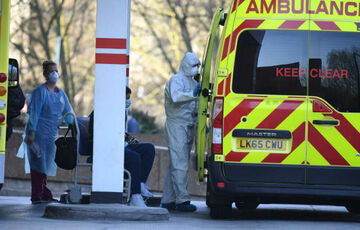 В Англії та Уельсі зафіксували різкий стрибок смертності В Англії та Уельсі зафіксували різкий стрибок смертності