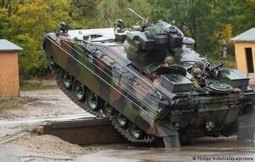 Rheinmetall досі чекає дозвіл Берліна на постачання 100 БМП Marder Україні Rheinmetall досі чекає дозвіл Берліна на постачання 100 БМП Marder Україні