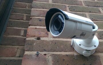 Вуличні камери можуть ”злити” позиції ППО: військові адміністрації закликали вирішити проблему