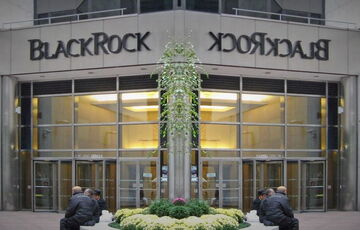 Компания BlackRock прекратила поиск инвесторов для фонда восстановления Украины после победы Трампа