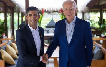 Байден и Сунак поговорили об антироссийских санкциях и дальнейшей помощи Украине 