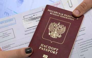 Пограничники рассказали, сколько россиян получили украинские визы