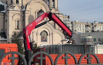 Похороны Навального: ритуальным агентствам запретили давать катафалк, а возле церкви выставили заграждения