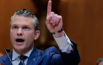 В Конгрессе призвали Хегсета ”убираться к черту” из Пентагона