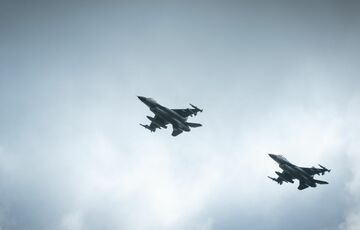 ЗСУ знищили військові склади росіян у Курській області ЗСУ знищили військові склади росіян у Курській області