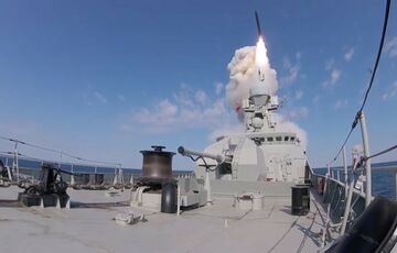 Росія тримає у Чорному морі 32 ракети типу ”Калібр”