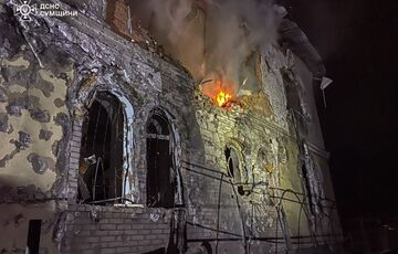 Российский дрон атаковал жилые дома в Сумах