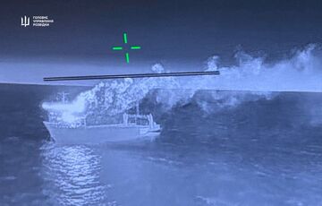 Бойцы ГУР атаковали два военных корабля России