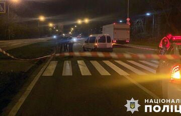 В Киеве водитель сбил военную на блокпосту: фото и детали