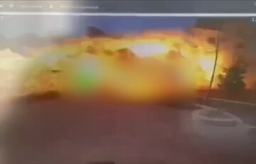 Момент ракетного удару по центру Чернігова потрапив на камеру: відео