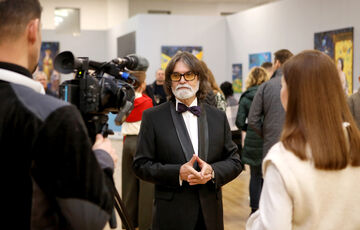 ”Пробудження у мудрості”: у Києві відкрилась виставка картин заслуженого художника України Юрія Нагулка