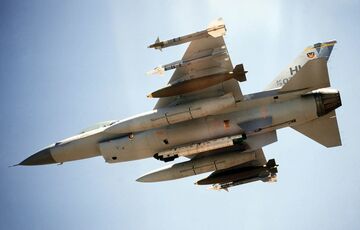 10 українських військовослужбовців завершили навчання з обслуговування винищувачів F-16