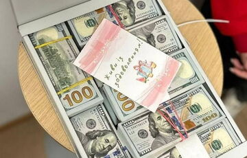 ”Живи із задоволенням”: у чиновниці Хмельницької міськради знайшли понад $1,5 млн незадекларованих доходів ”Живи із задоволенням”: у чиновниці Хмельницької міськради знайшли понад $1,5 млн незадекларованих доходів