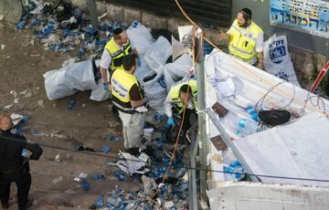 На религиозном празднике в Израиле обрушилась трибуна: погибли десятки людей