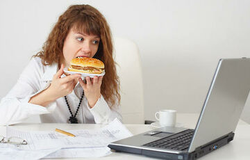 Женский трудоголизм приводит к ожирению Женский трудоголизм приводит к ожирению