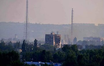 ”Стає важче”: ЗСУ стримують росіян одразу за 3 напрямками в Луганській області ”Стає важче”: ЗСУ стримують росіян одразу за 3 напрямками в Луганській області