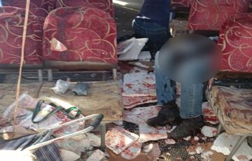 Росіяни повторно атакували автобус під Херсоном, коли копи діставали тіла загиблих через ранкову атаку