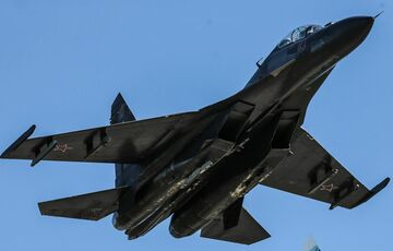 Росія стягнула авіацію до кордону з Україною Росія стягнула авіацію до кордону з Україною