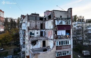 В Хмельницком спасатели завершили разбор завалов: причина трагедии до сих пор не озвучена В Хмельницком спасатели завершили разбор завалов: причина трагедии до сих пор не озвучена