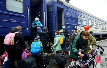 Укрзализныця анонсировала эвакуационные поезда для украинцев из Крыма Укрзализныця анонсировала эвакуационные поезда для украинцев из Крыма