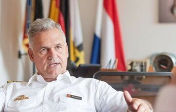 Після заяви про Крим голова ВМС Німеччини подав у відставку Після заяви про Крим голова ВМС Німеччини подав у відставку