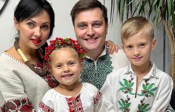 Россияне шахедами разрушили квартиру известного телеведущего: ”Мы и дети выжили в аду”